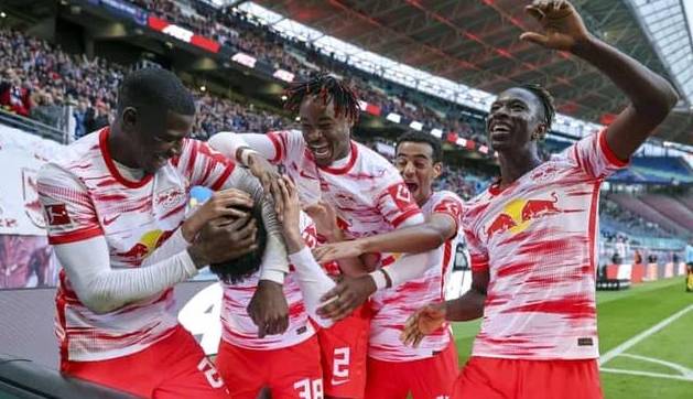 明斯特主场不敌RB莱比锡，积分继续滑落的简单介绍